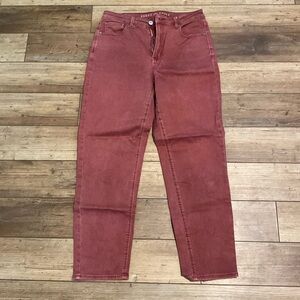 American Eagle Mom Jeans size 8 washed red color